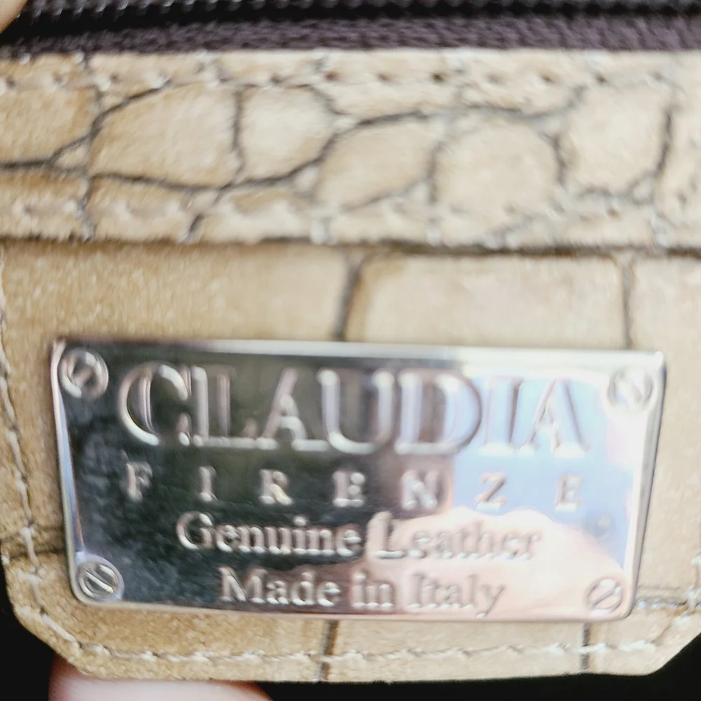 Claudia Firenze Croc Embossed Leather Handbag - Picture 12 of 12